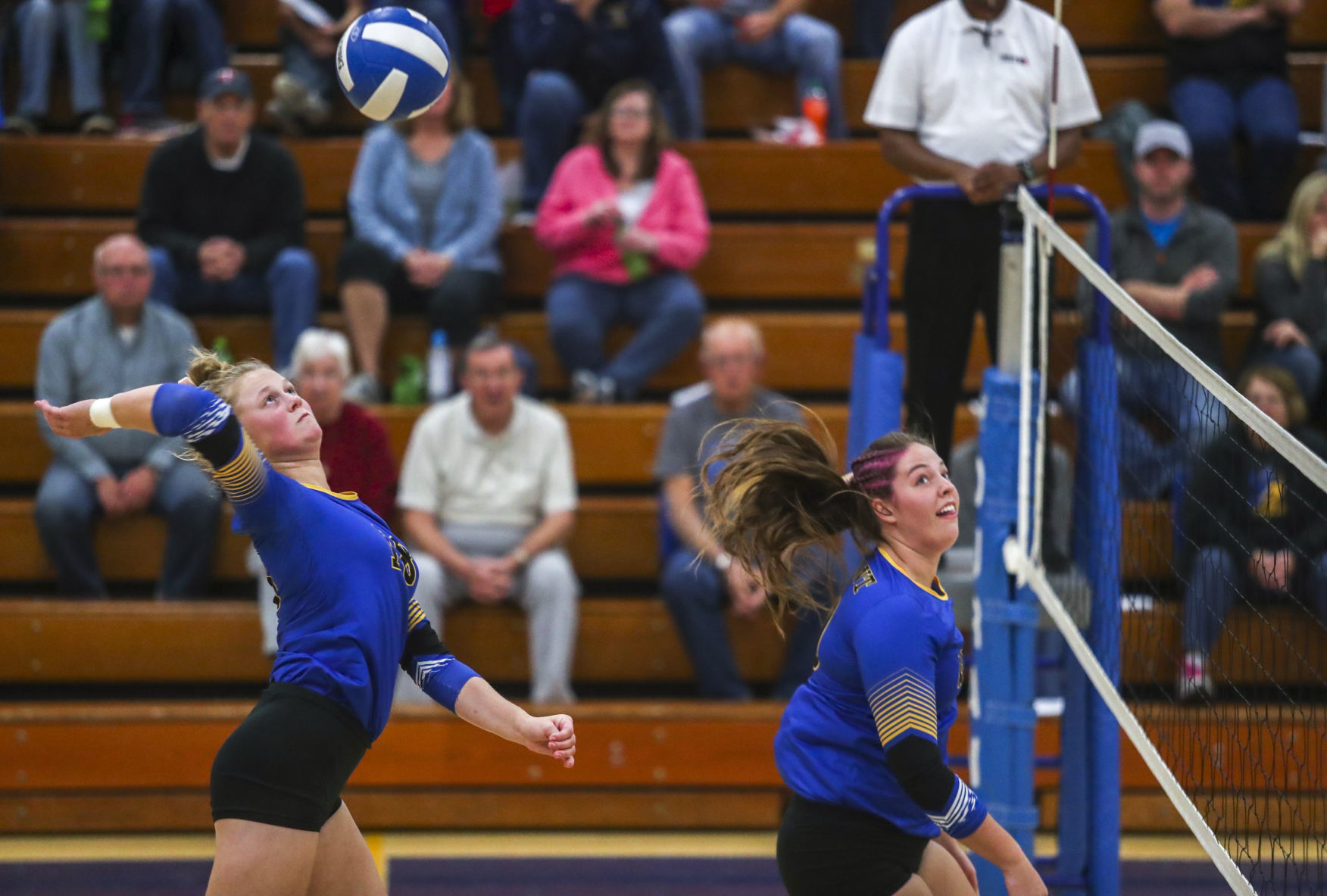 102218-Regional-Volleyball-001